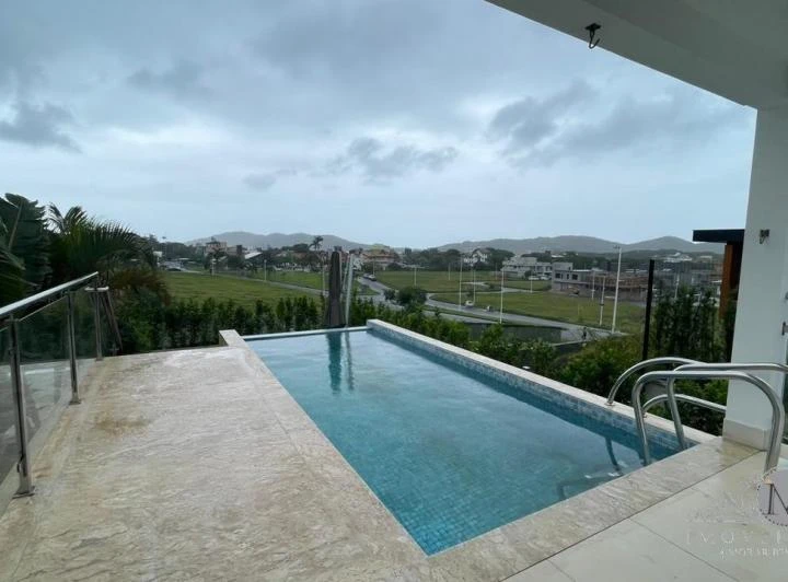 House with 4 en-suite bedrooms and shared pool — photo 3