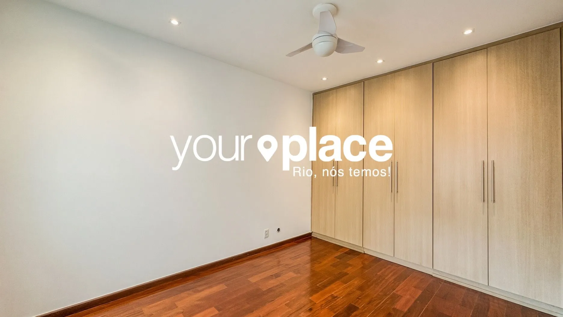 Apartment, 180 m², with a glass-enclosed balcony — photo 13