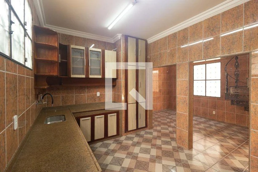 House, 320 m², with a bathtub — photo 35