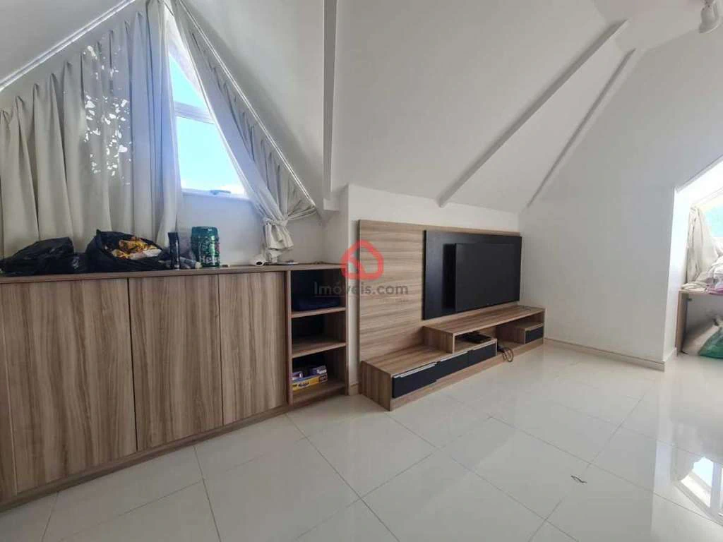 Condo house with 3 en-suite bedrooms and 400 m² — photo 21