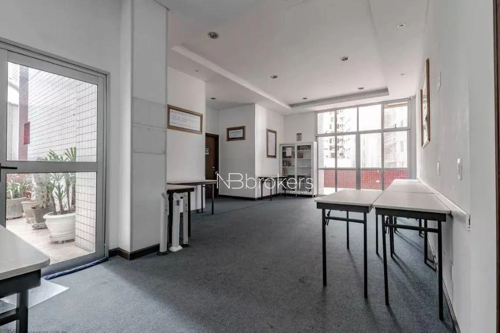 1-bedroom apartment with 65 m² and 1 bathroom — photo 10