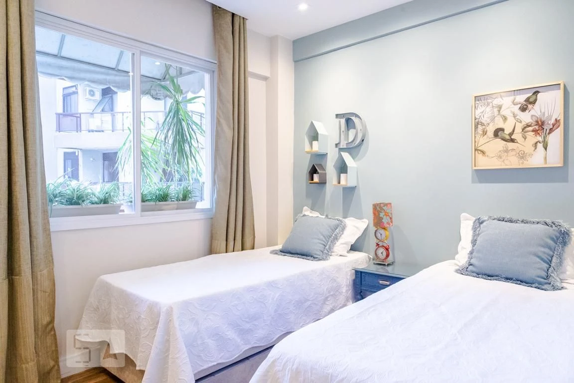Furnished 2-bedroom apartment with a glassed-in balcony — photo 85