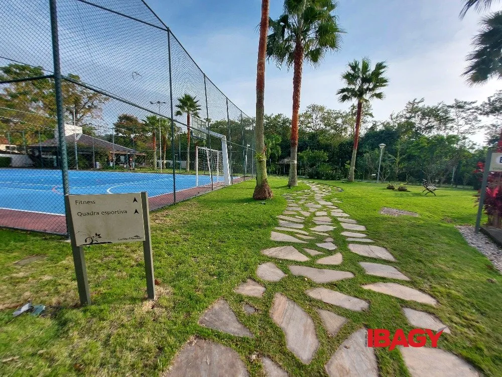 Furnished apartment with 2 bedrooms and 79 m² — photo 31