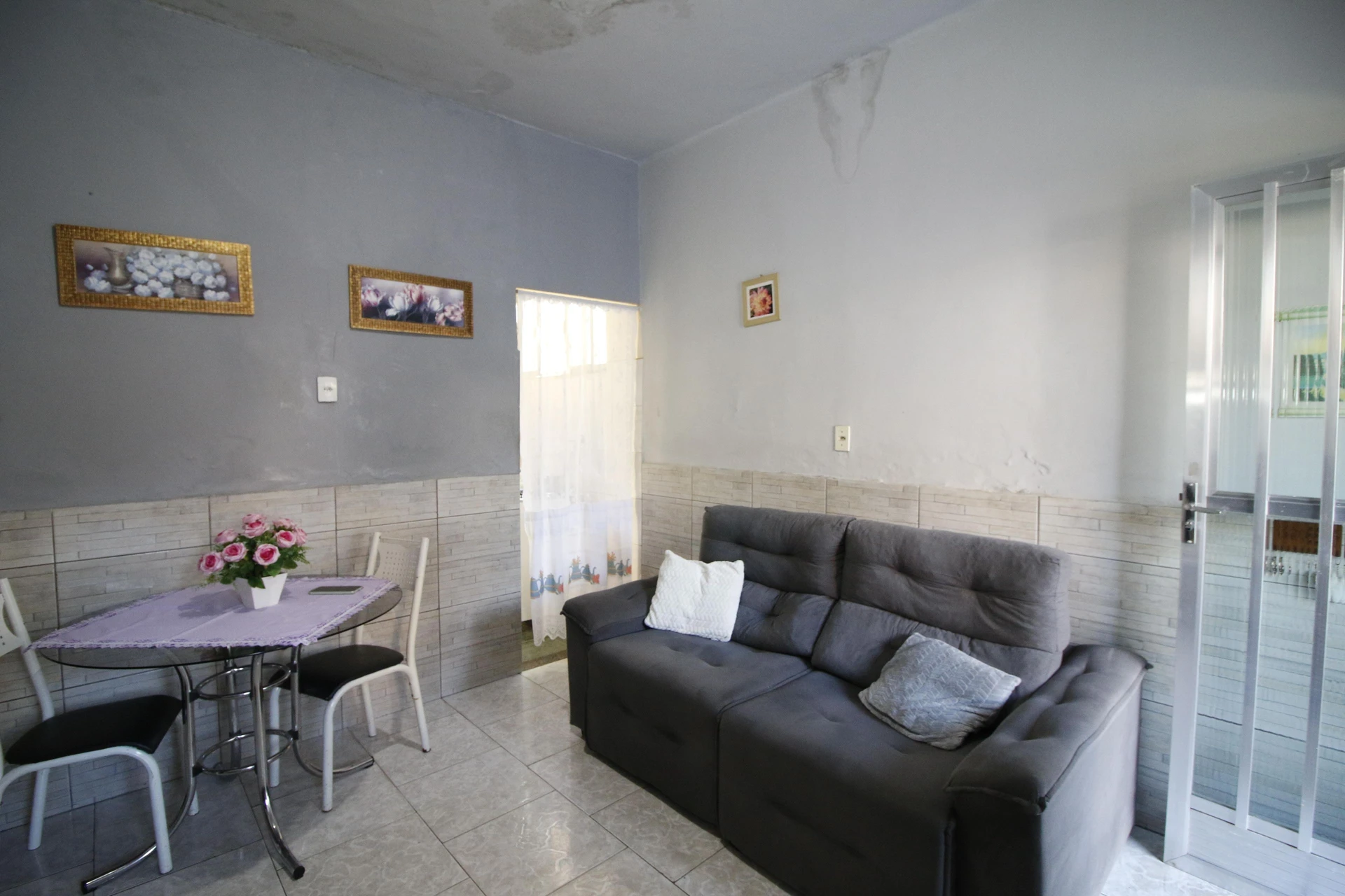 Casa mobiliada com 2 quartos e jardim privativo — photo 2