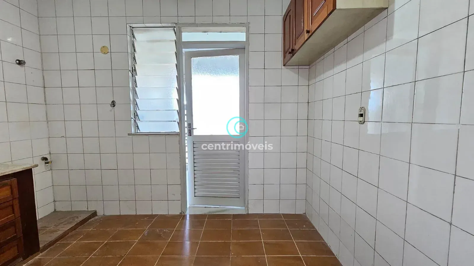 2-bedroom apartment with pool in the building — photo 26