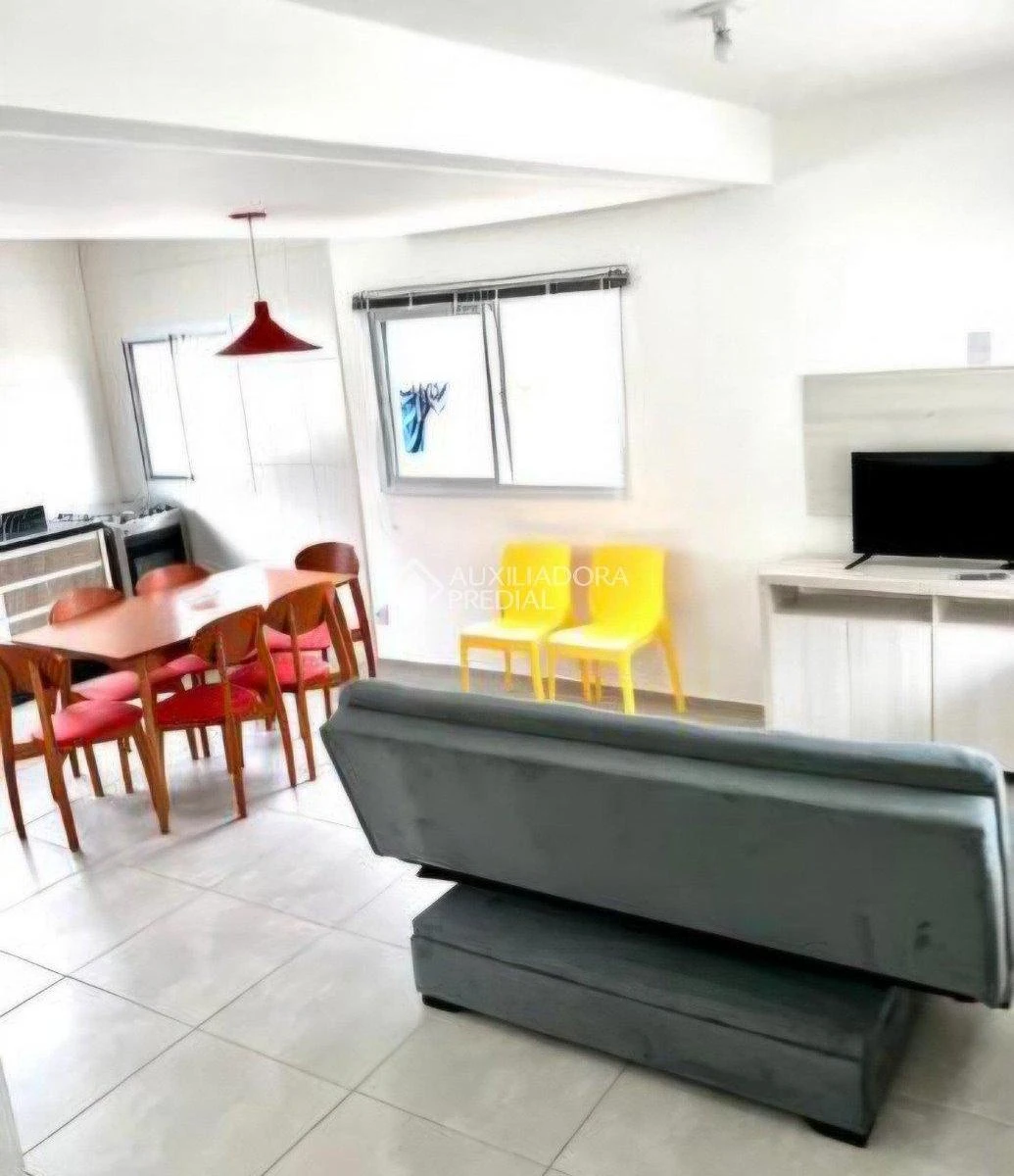2-bedroom house with a home office — photo 9