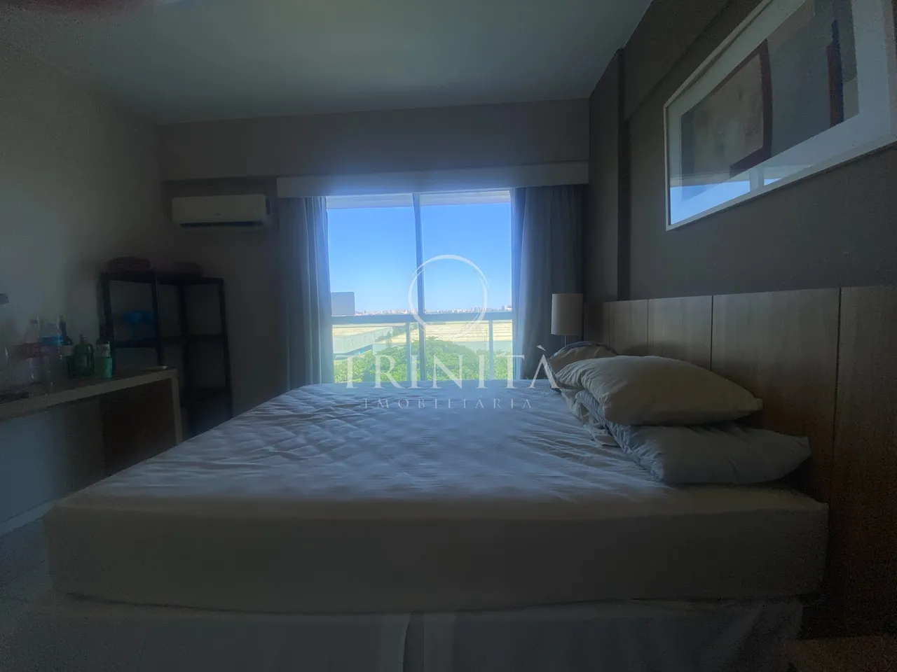 1-bedroom apartment with glass shower and 25 m² — photo 16