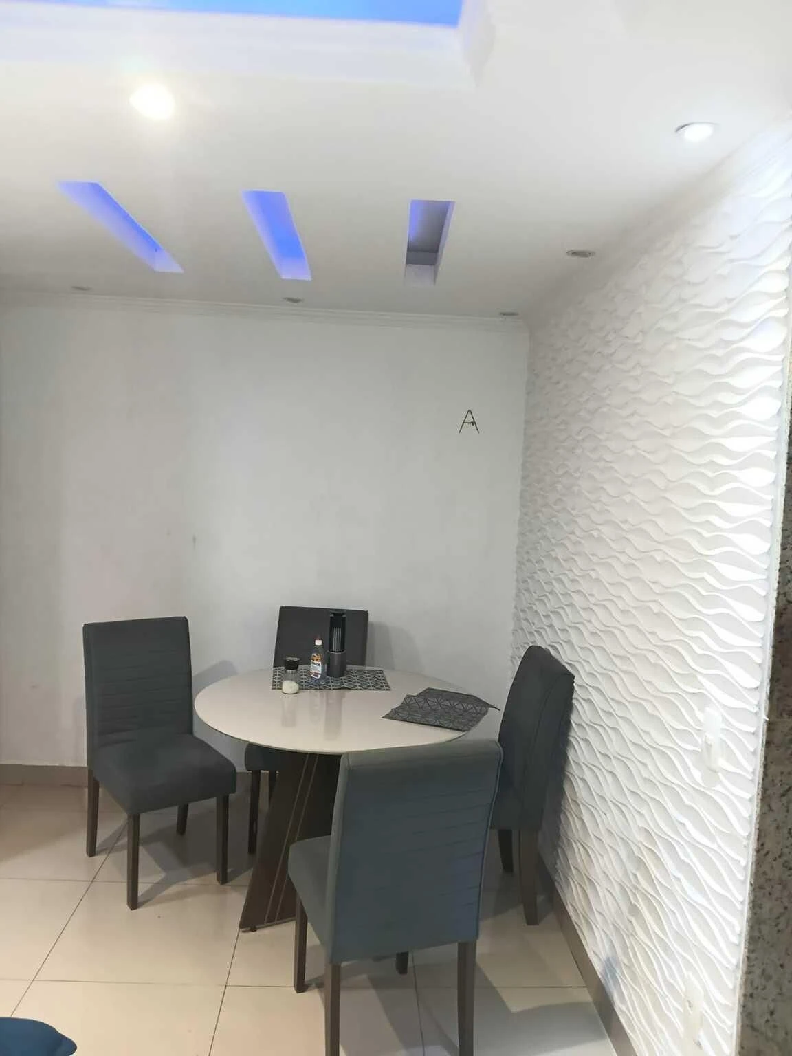 Apartamento amueblado de 2 dormitorios con ducha de vidrio — photo 32
