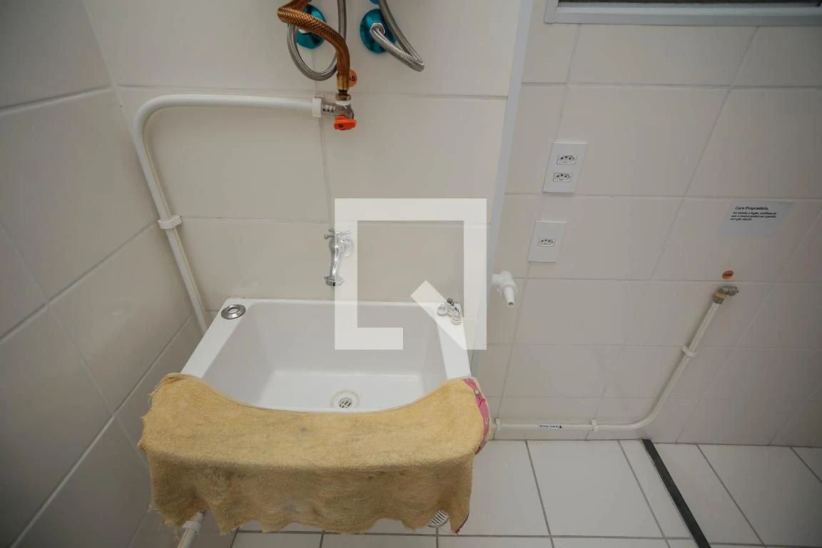 2-bedroom apartment with laundry area and 1 parking spot — photo 55