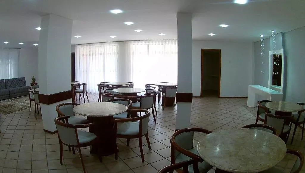 Furnished 2-bedroom apartment with parking and 53 m² — photo 18