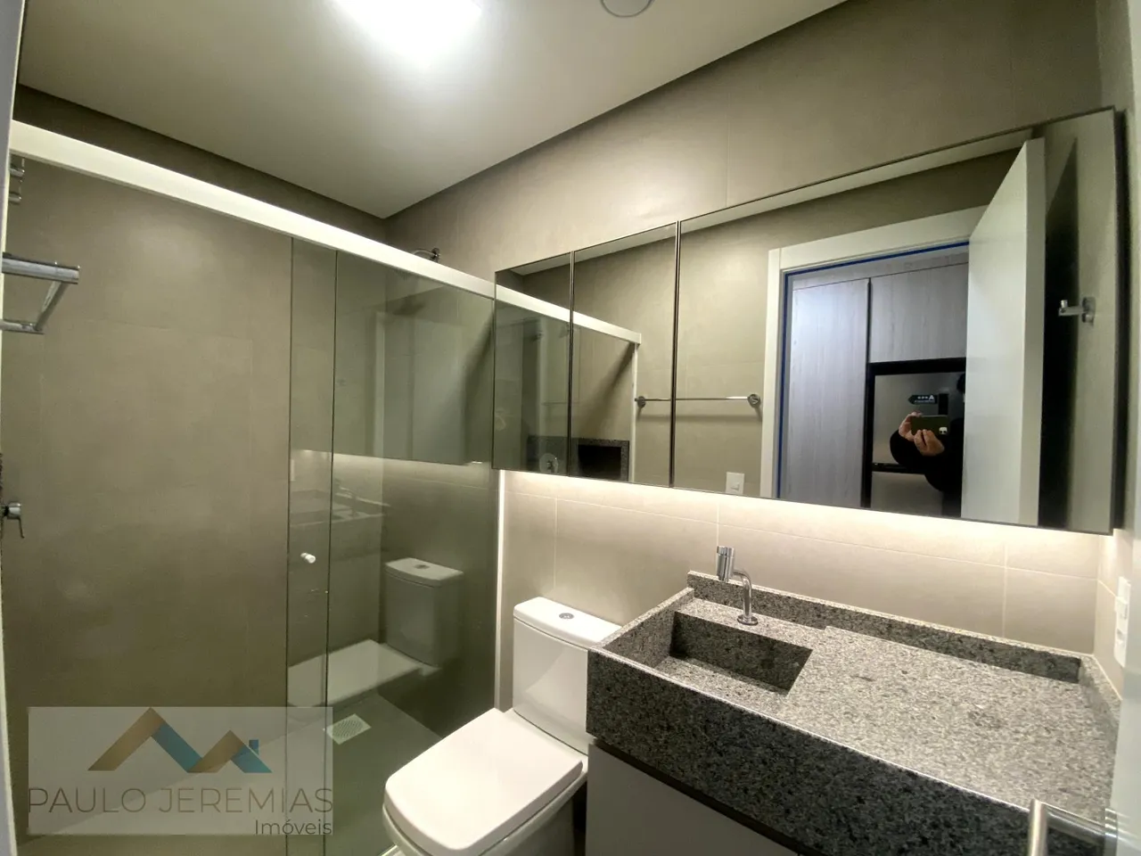 Furnished 31 m² studio with a desk corner on the 8th floor — photo 29
