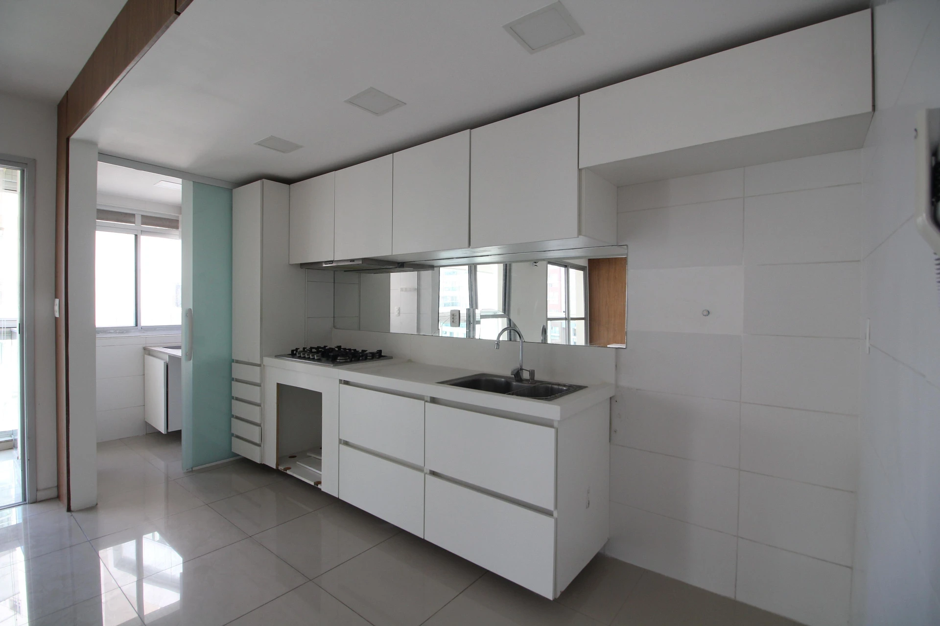 Apartment, 116 m², with a glass-enclosed balcony — photo 13
