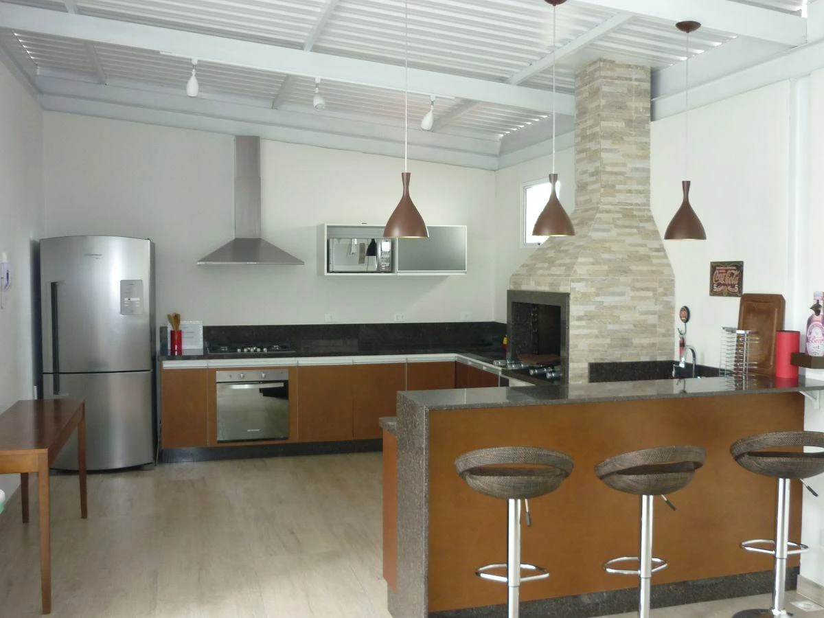 Apartamento de 156 m² com secadora e janelas do piso ao teto — photo 41