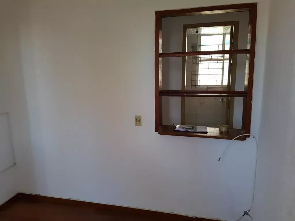 Wood or laminate floors in a 2-bedroom apartment, 47 m² — photo 5