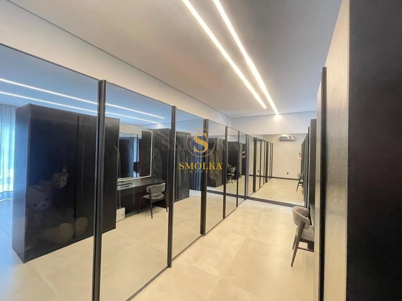 Меблированный дом 645 м² с 5 спальнями и 7 санузлами — photo 11