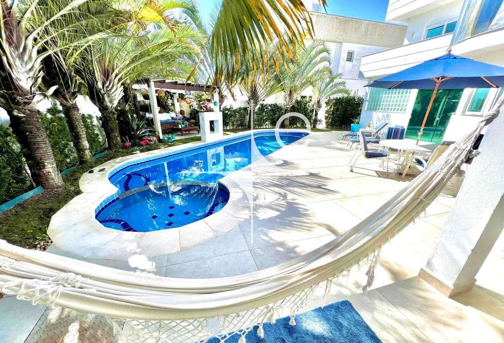 Casa com 7 quartos e 6 suítes, 840 m² e 6 vagas — photo 3