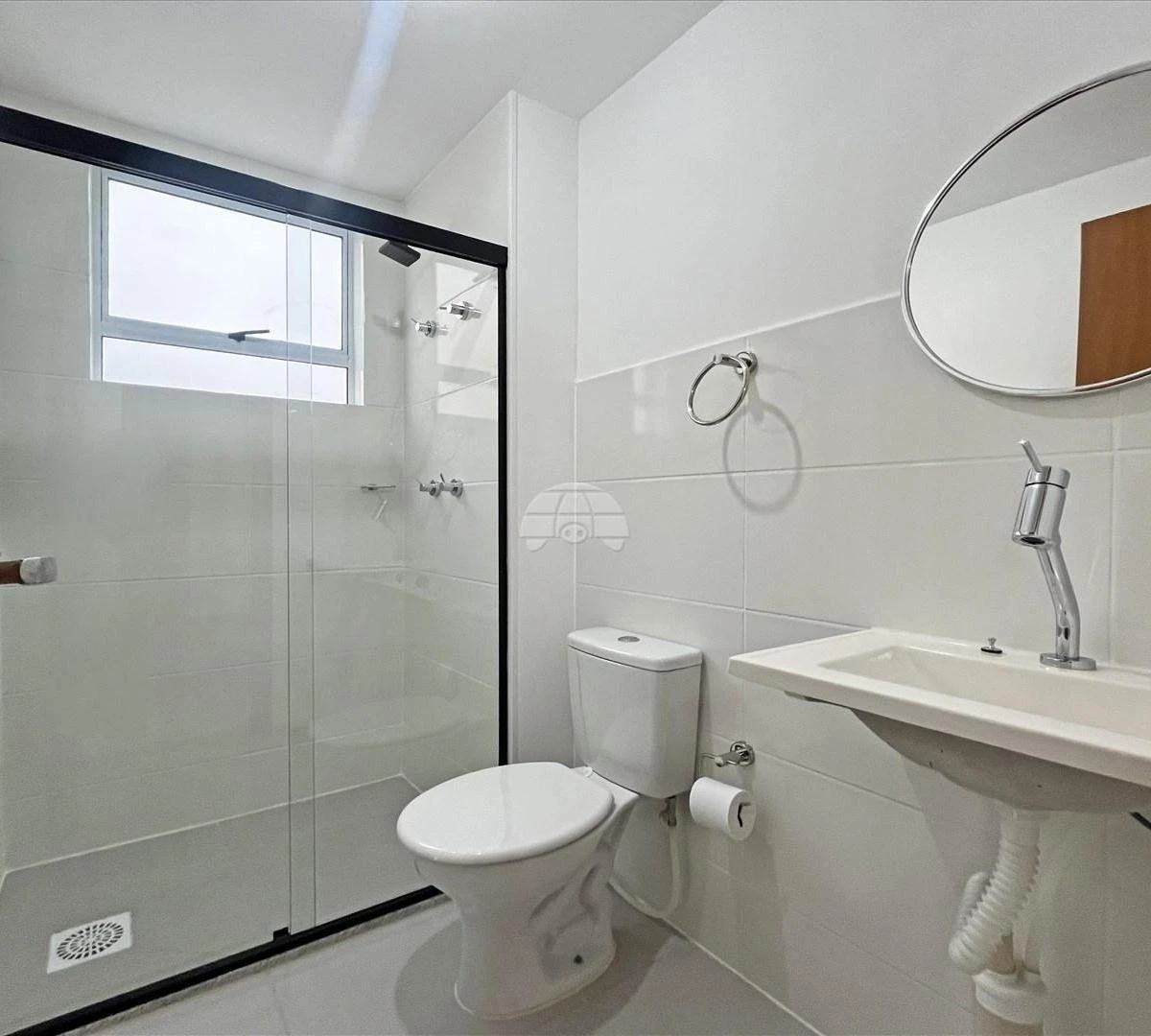 2-bedroom apartment with en-suite and 1 parking spot — photo 11