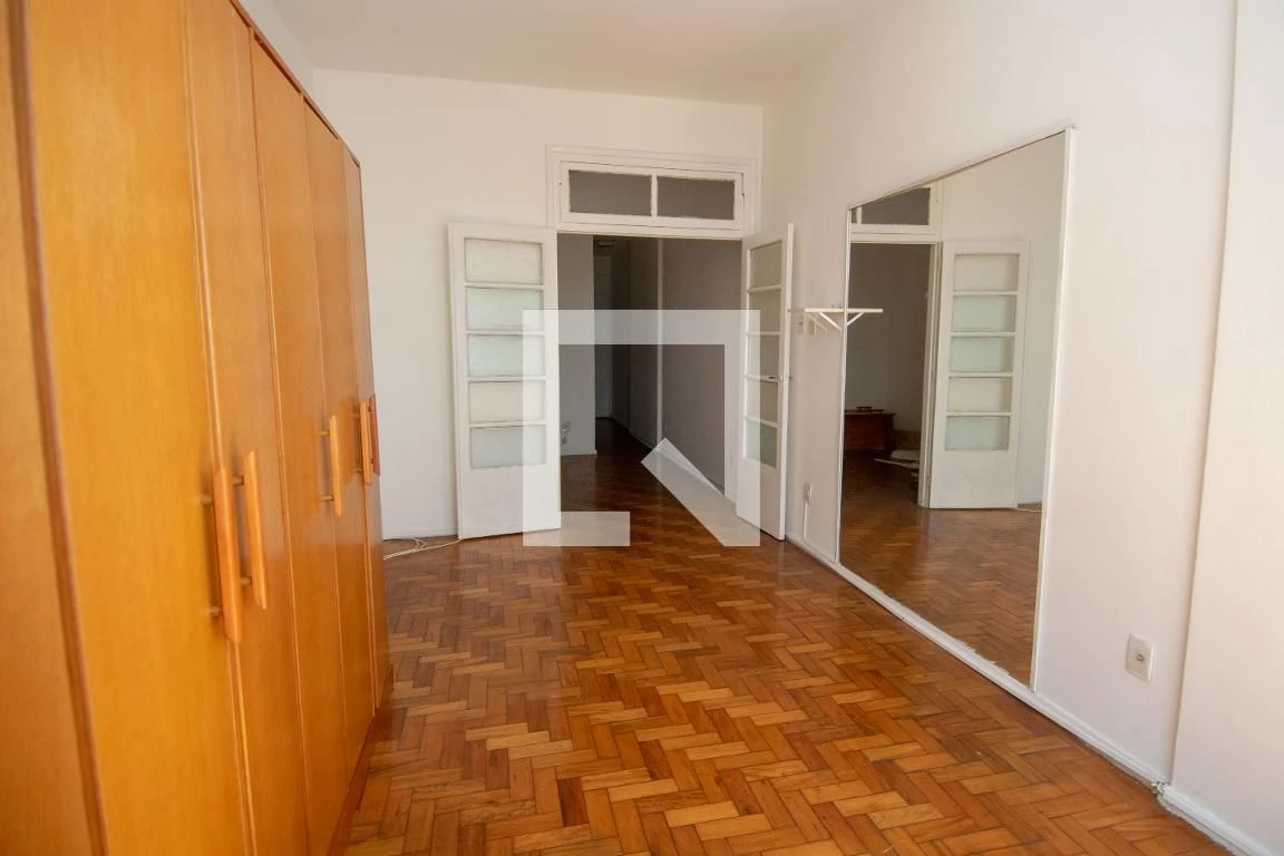 Monoambiente con piso de madera o laminado en Rio de Janeiro — photo 9