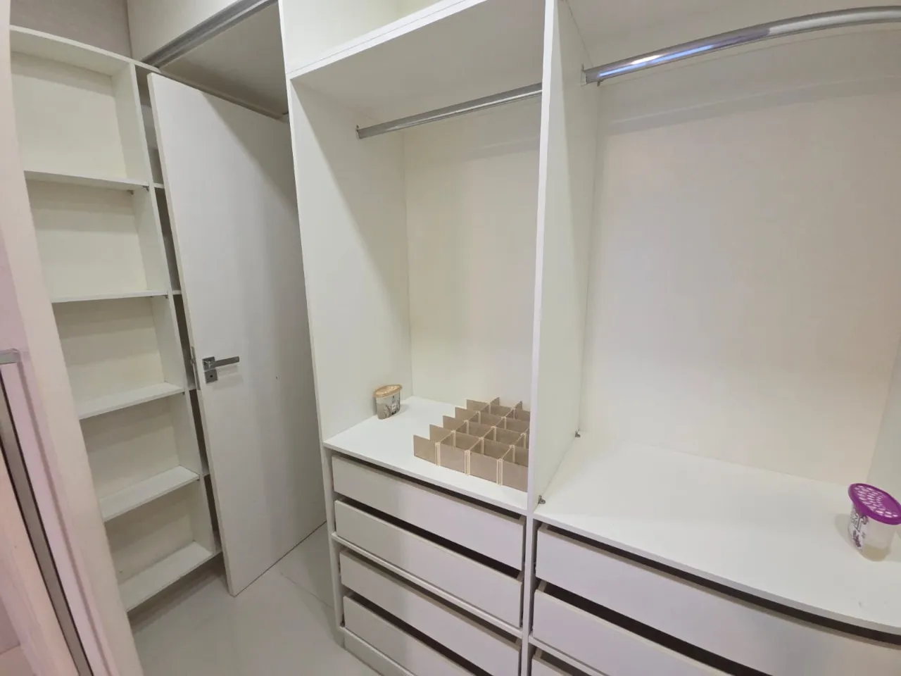 Furnished apartment, 316 m², with a walk-in closet — photo 13