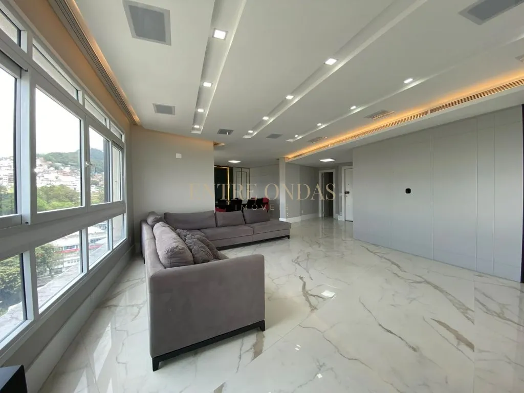 Вид на воду та 4 спальні: квартира 304 м² — photo 15