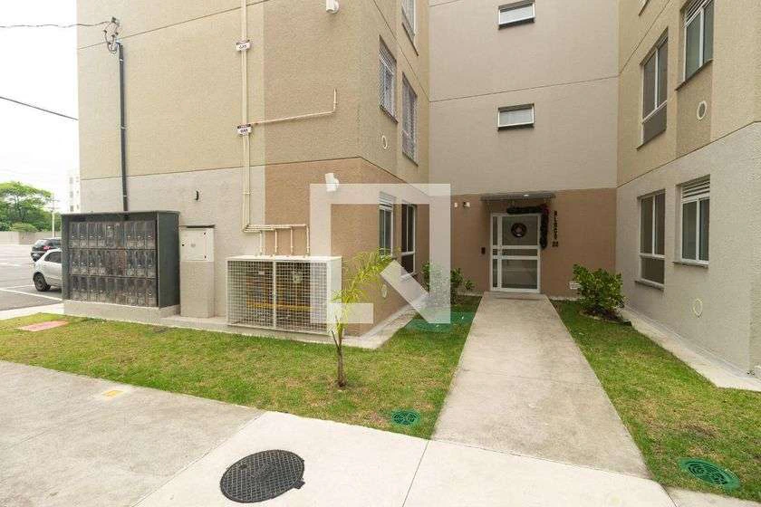 46 m² apartment with a closed-off kitchen and parking — photo 26
