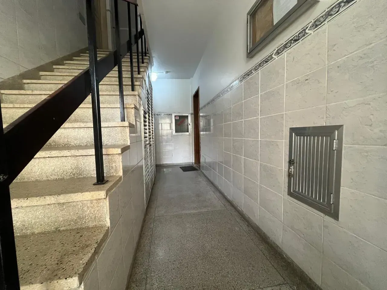 Unfurnished apartment with 1 bedroom and 1 bathroom — photo 12