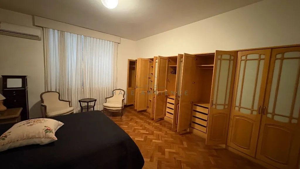 4-bedroom apartment with 4 bathrooms and 350 m² — photo 10