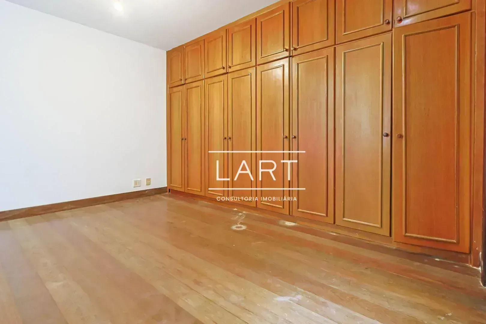 Apartamento com 4 dormitórios e 3 banheiros, 262 m² — photo 22