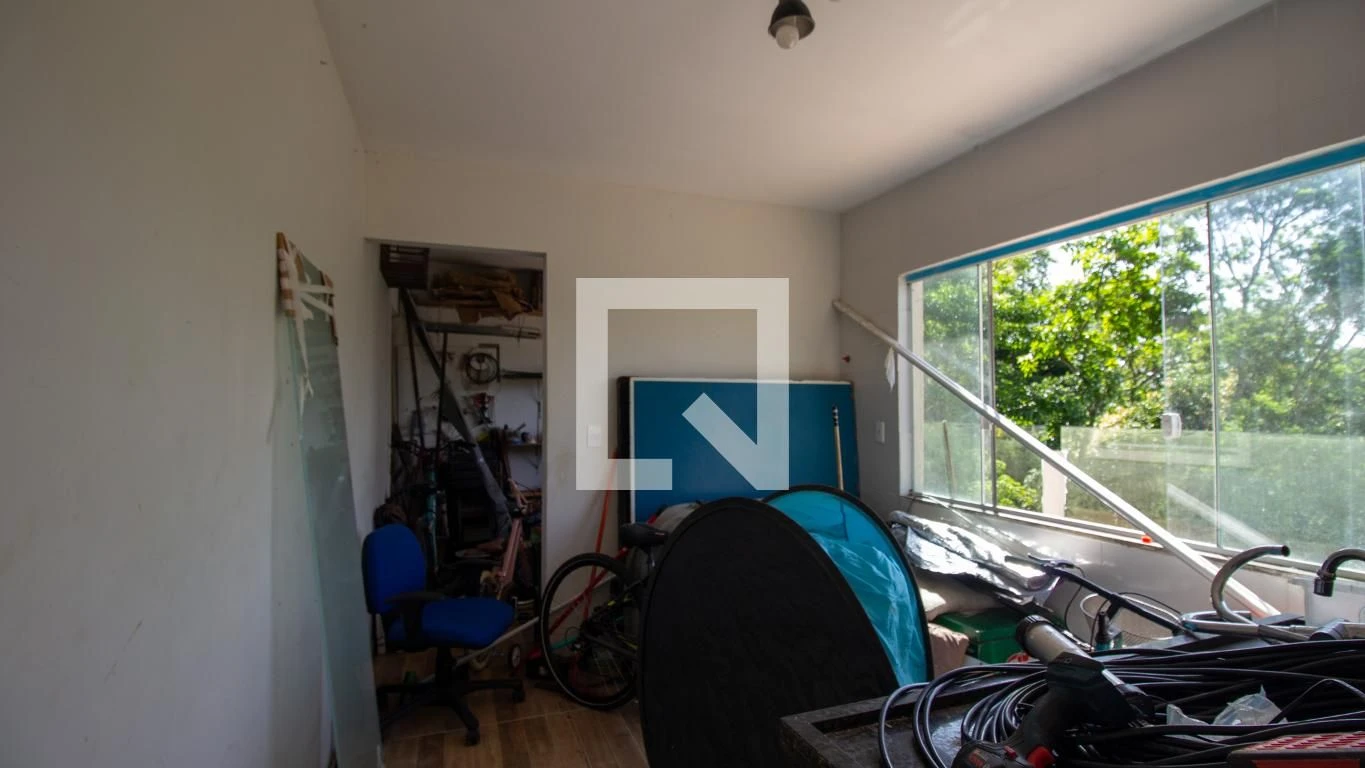 Furnished house with 5 bedrooms and 6 parking spaces — photo 51