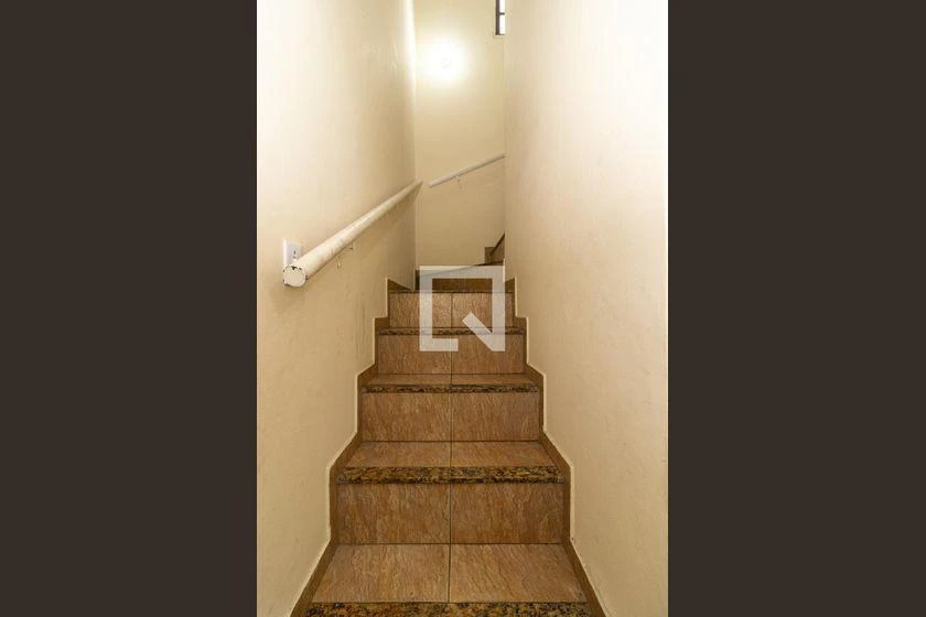 Rental house with balcony, 4 bedrooms and 120 m² — photo 26