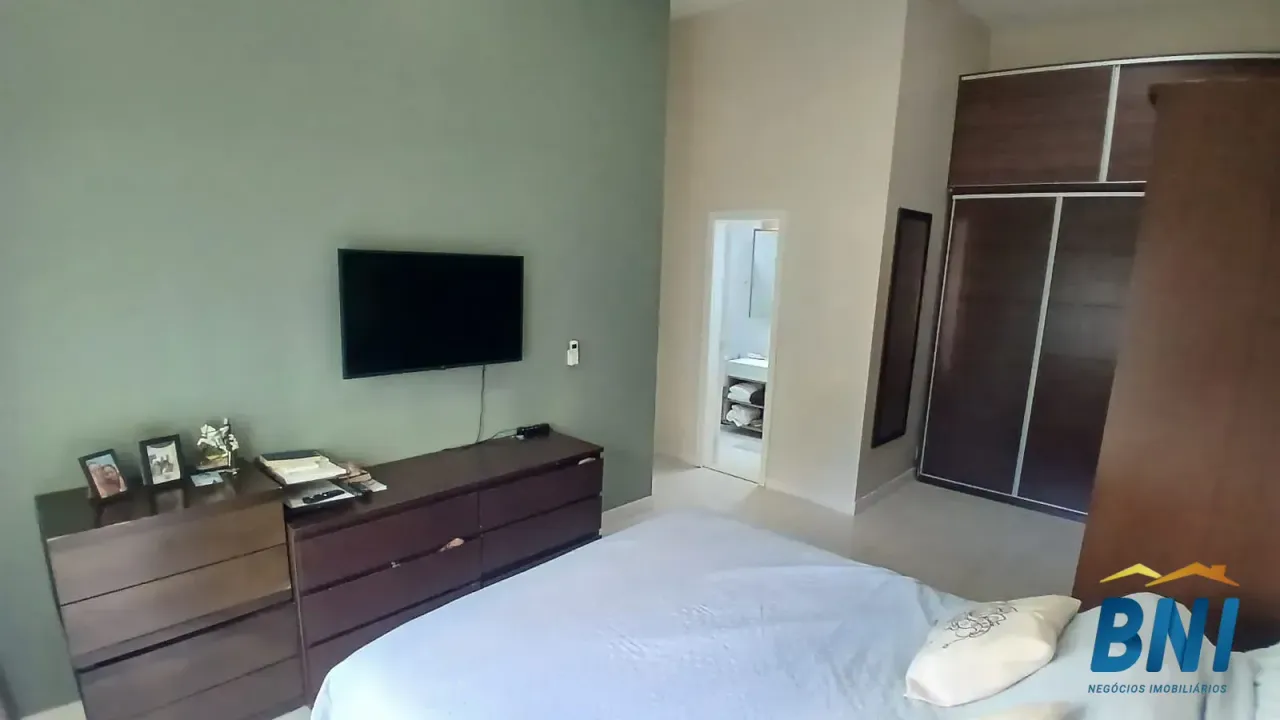 Apartamento de 2 quartos com cozinha integrada e varanda — photo 15
