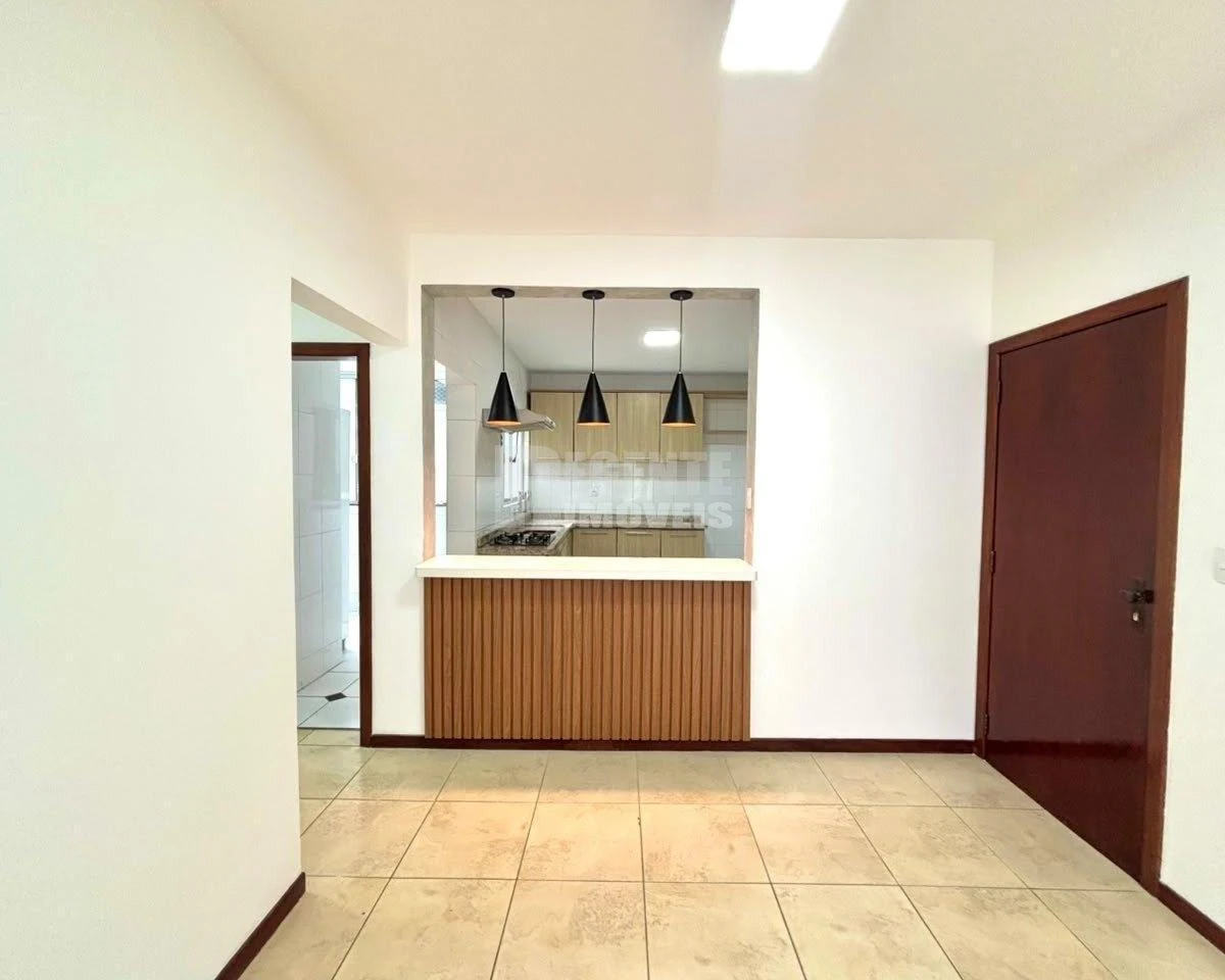 3-bedroom apartment with a washing machine in Florianópolis