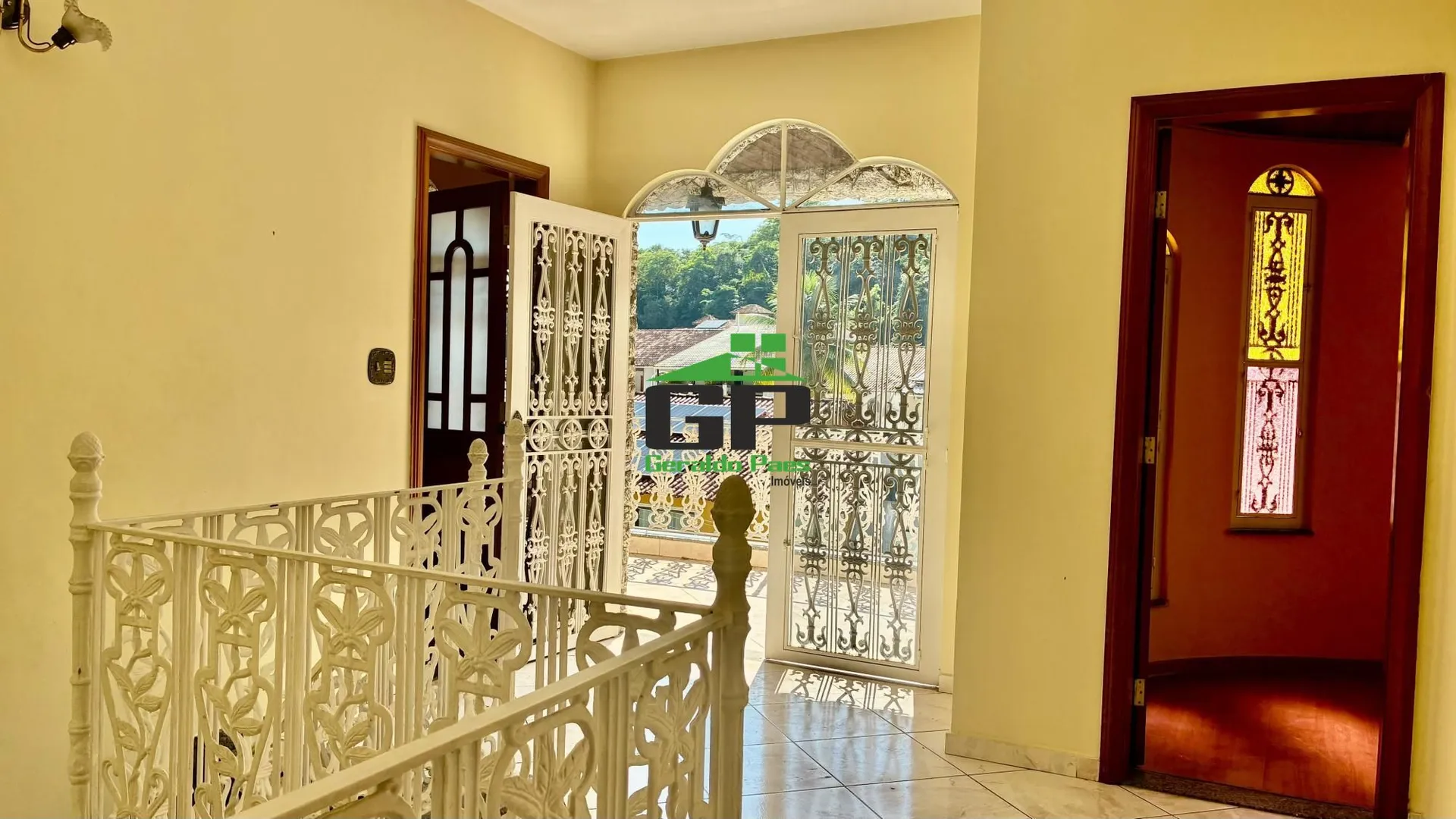 House with 4 bedrooms and 4 bathrooms, separate kitchen — photo 16