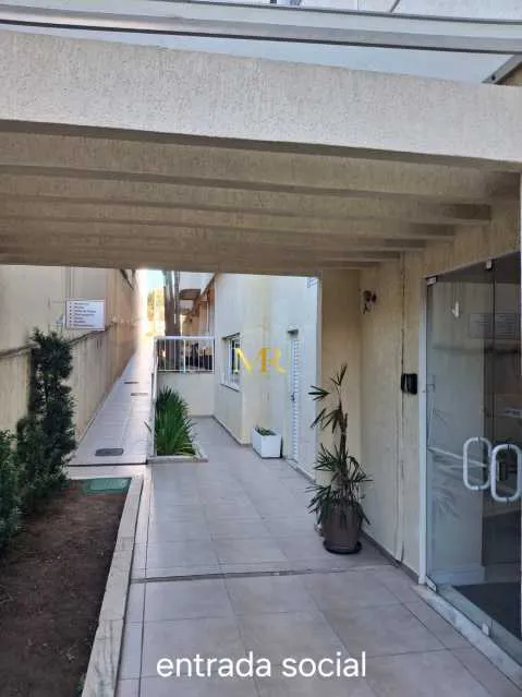 2-bedroom apartment in a building with a pool — photo 15