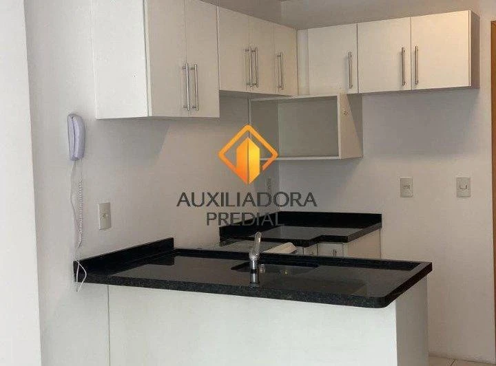 Apartamento de 1 quarto com cozinha aberta e varanda — photo 2