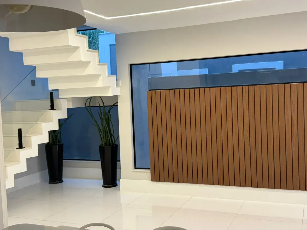 Furnished 4-suite house with 5 bathrooms — photo 13