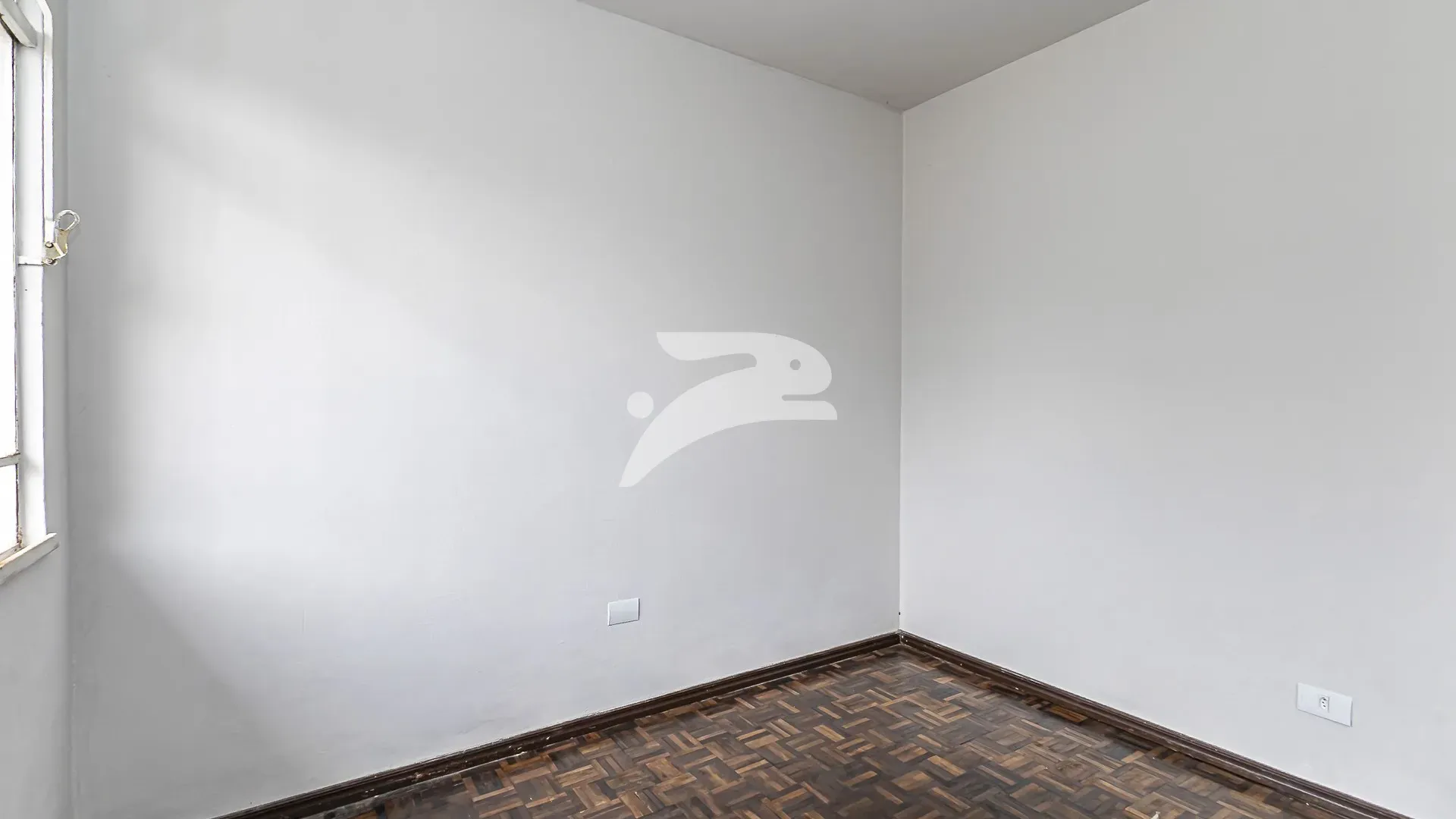 Wood or laminate floors in a 3-bedroom house, 69 m² — photo 9