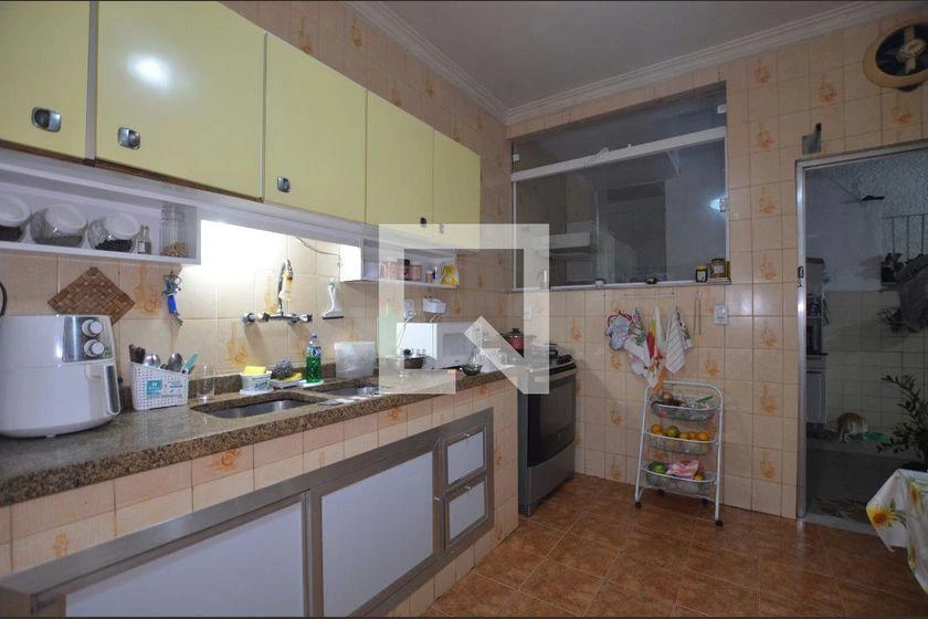 Furnished 231 m² house with 3 bedrooms and a balcony — photo 31