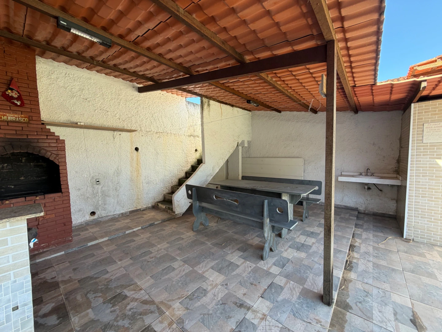 House, 250 m², with a private BBQ — photo 30