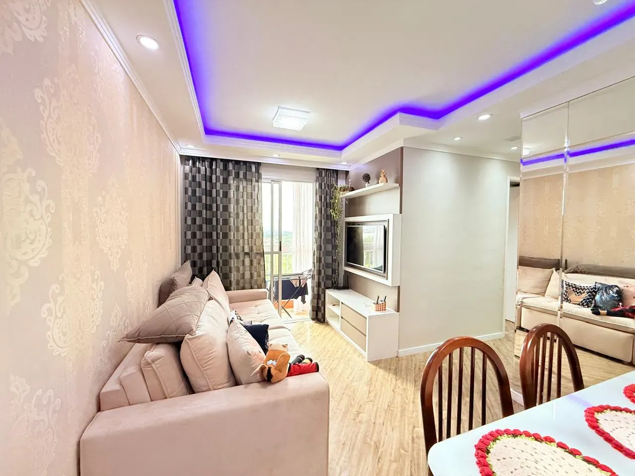 2-bedroom apartment with a washing machine in Curitiba — photo 4