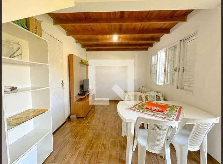 Unfurnished house with 1 bedroom and 2 parking spaces — photo 8