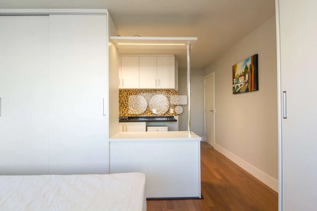 Studio com 1 quarto e 1 vaga, 30 m², varanda fechada