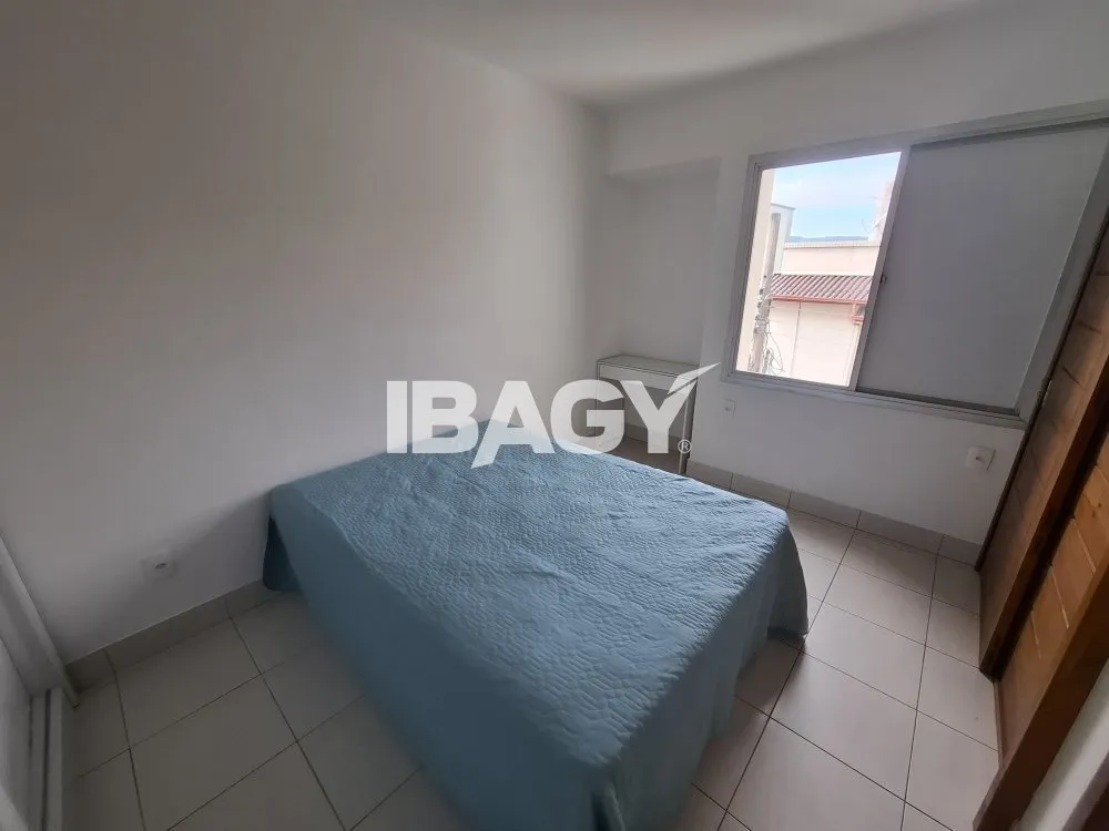 Apartamento amueblado de 2 dormitorios, 75 m² y garaje — photo 4