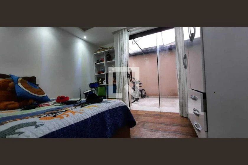 Casa para aluguel com 4 quartos e 300 m² — photo 4