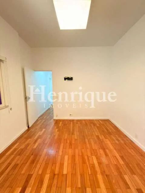 Дерев'яна підлога або ламінат та 3 спальні: квартира 150 м² — photo 19