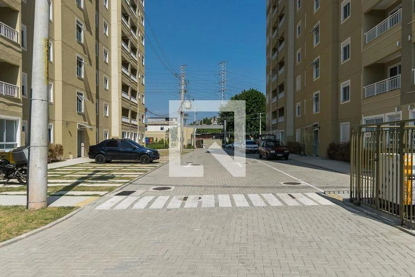 2-bedroom apartment in a building with a pool — photo 10