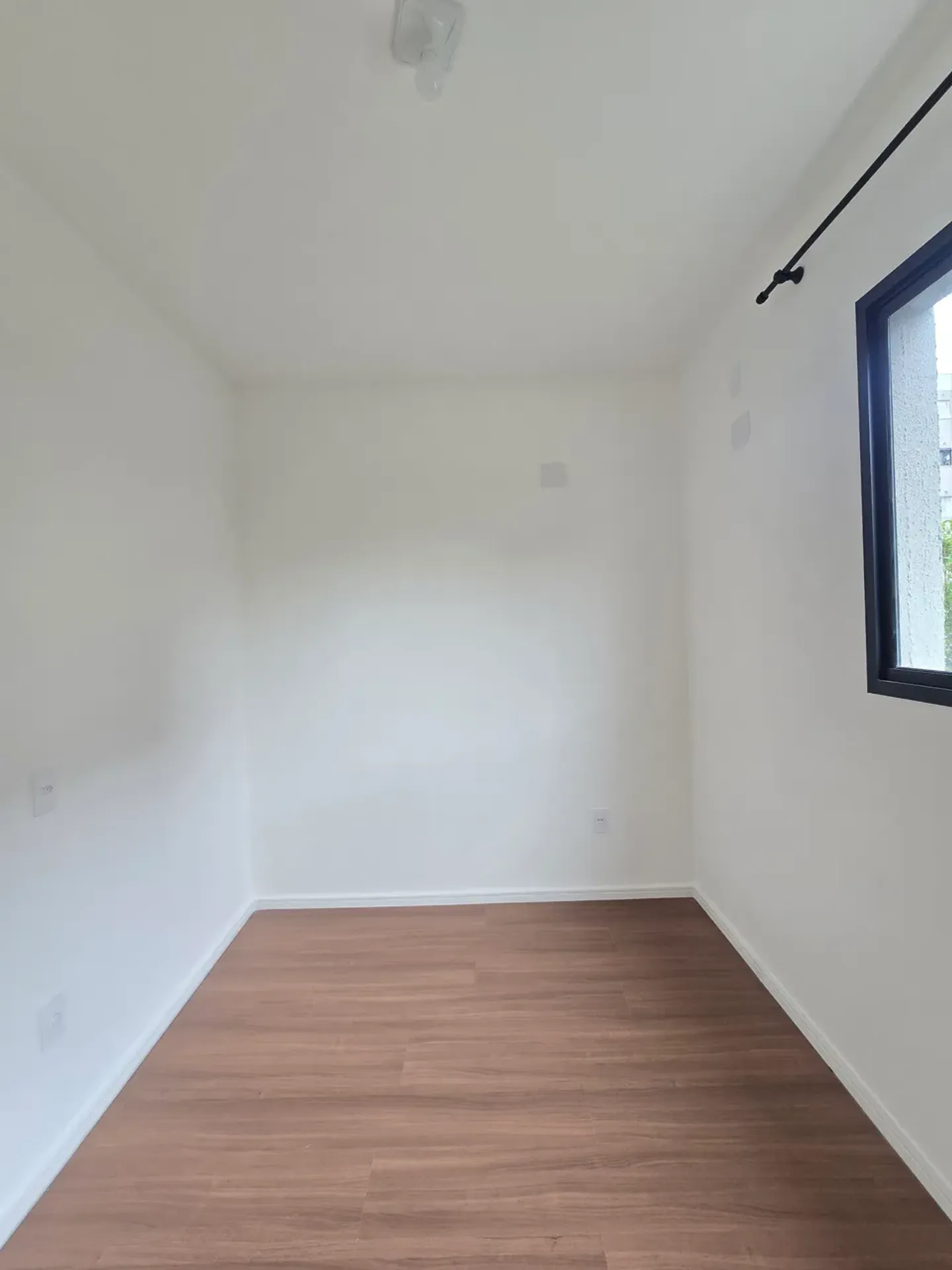 Garden apartment with 2 bedrooms and 1 bathroom — photo 48