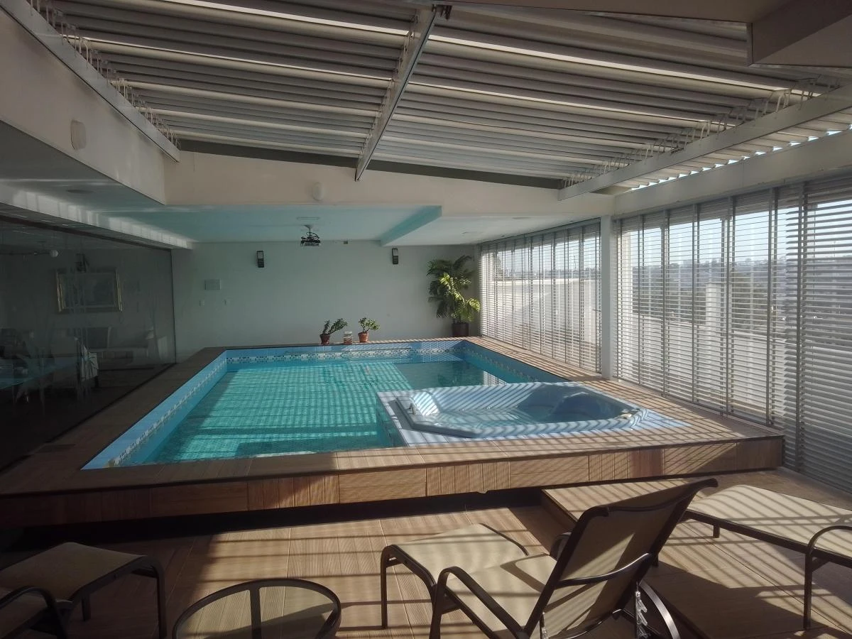 Furnished 1200 m² house with 3 bedrooms and 6 parking