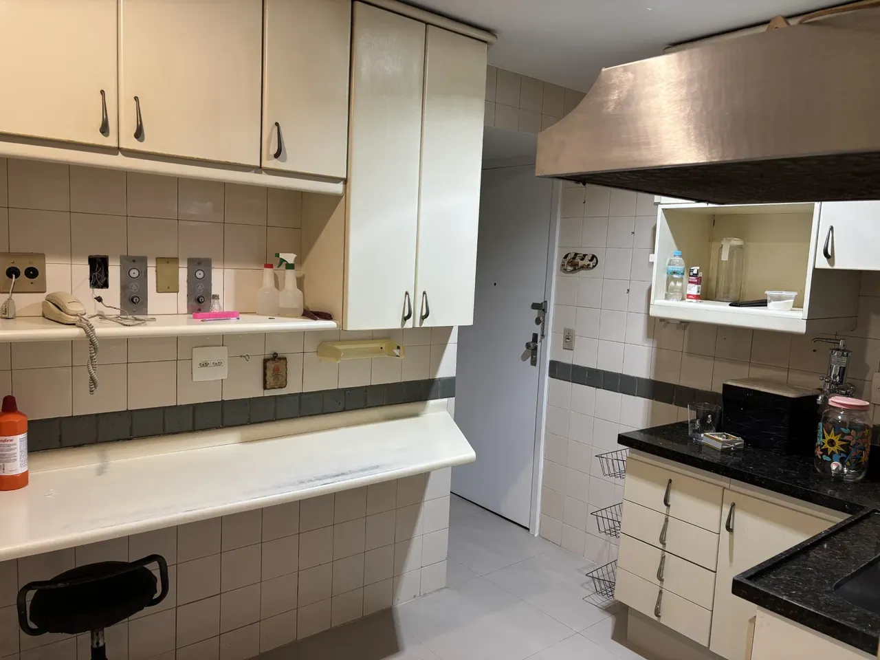 2-bedroom apartment with a mountain view in Rio de Janeiro — photo 5