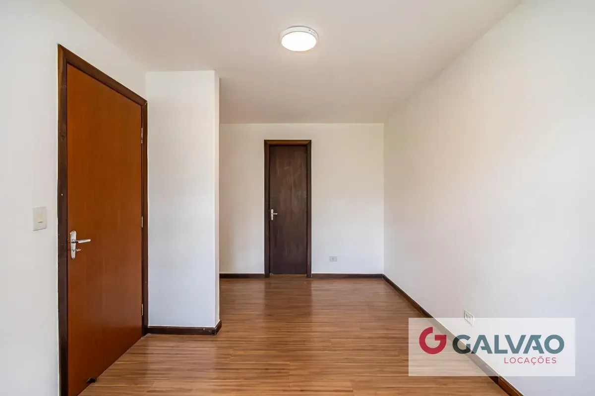 Ванна та 3 спальні: будинок 210 м² — photo 24